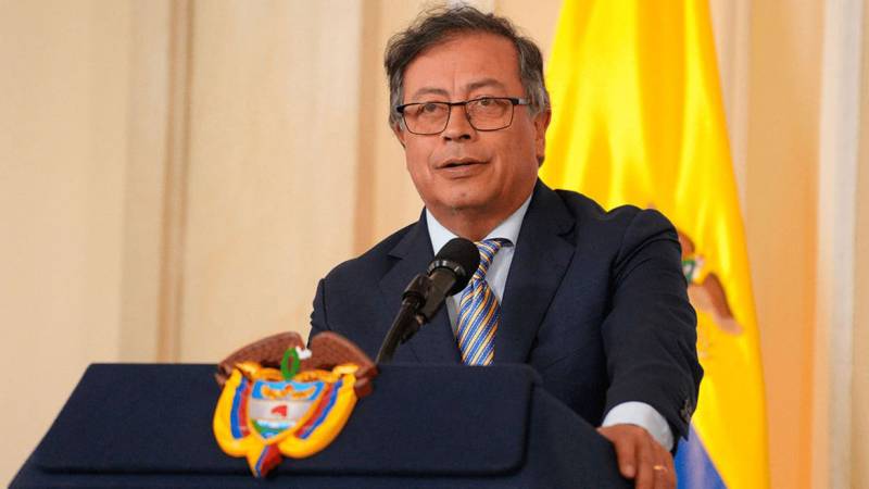 Kolumbiyada prezident bütün nazirlərin istefasını tələb edir