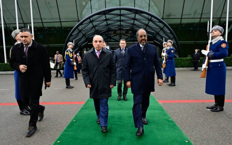 Somali prezidentinin Azərbaycana səfəri başa çatdı 