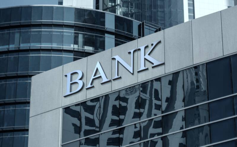Bu bankların əmlakları satışa çıxarılır 