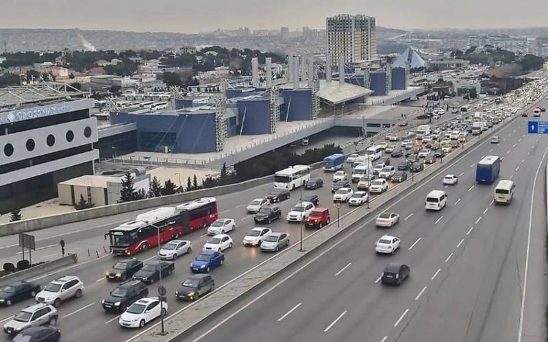 Bakının bu yollarında tıxac var - SİYAHI