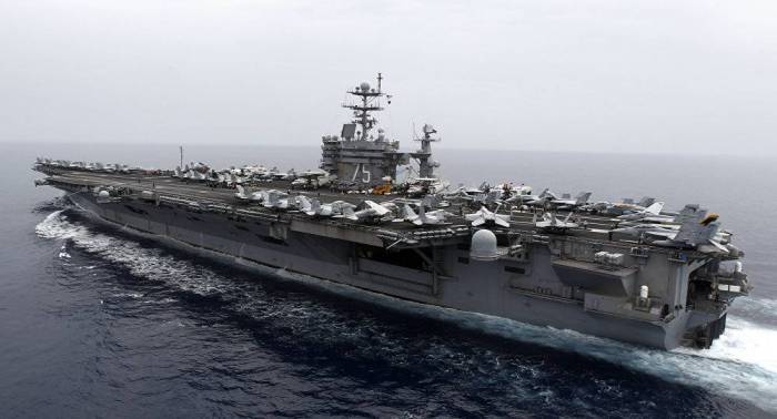Husilər \"USS Harry Truman\" aviadaşıyıcısına zərbə endiriblər 