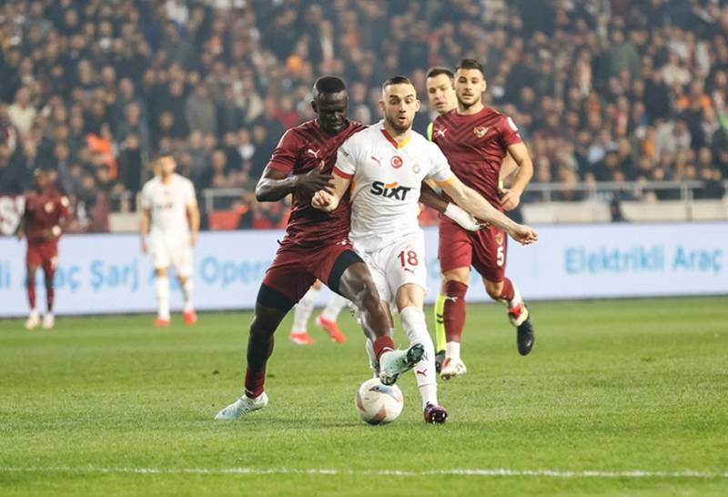 \"Qalatasaray\" səfərdə xal itirdi 