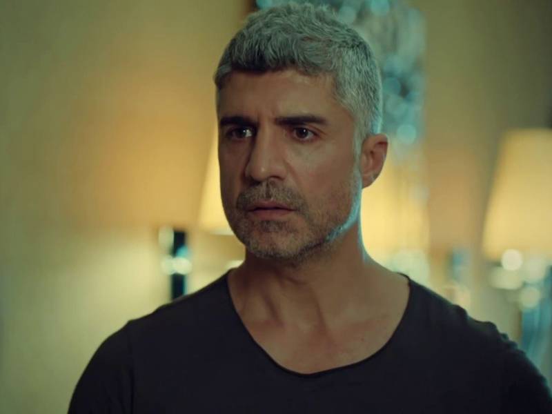 \"Sosial şəbəkə hesablarım əlimdən alındı\" - Özcan Deniz