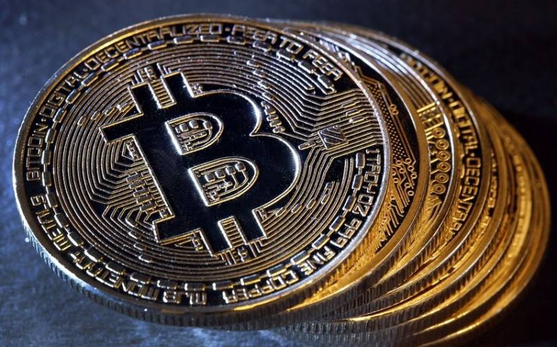 Bitkoinin qiyməti 90 min dolları keçdi 
