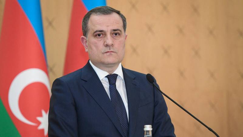 Ceyhun Bayramov Qazaxıstana getdi 