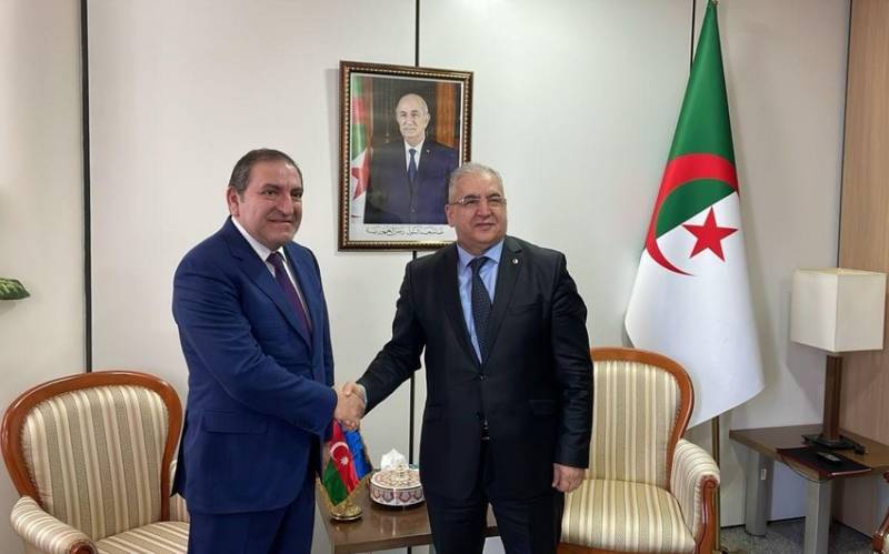 Azərbaycan səfiri Əlcəzair XİN-in Baş katibi ilə görüşdü 