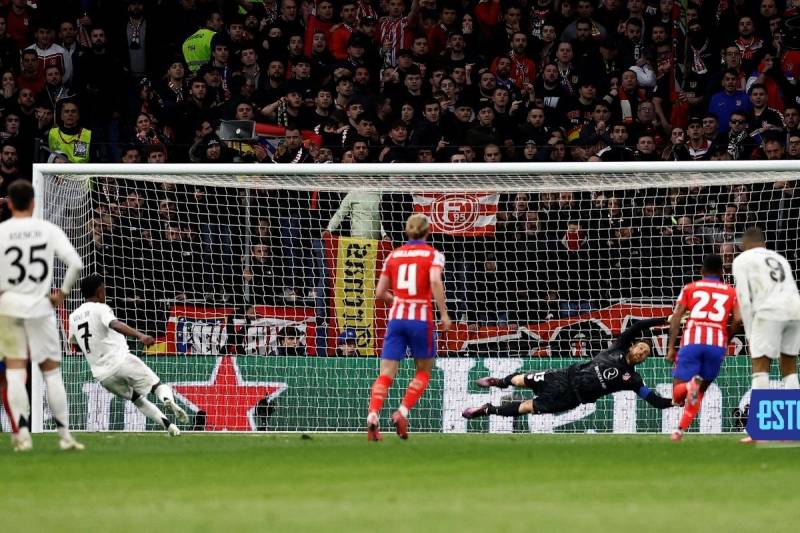 “Real” “Atletiko”nu mübarizədən kənarlaşdırdı 