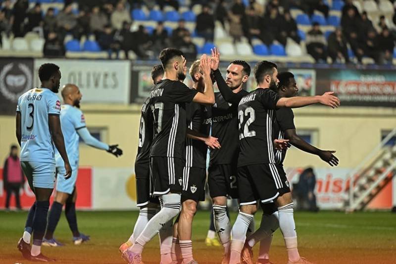 \"Qarabağ\" klubu azarkeşlərinə görə cərimələndi 