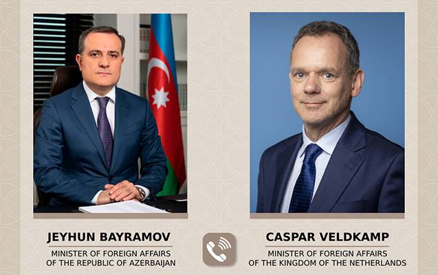 Ceyhun Bayramov Veldkampla danışdı 