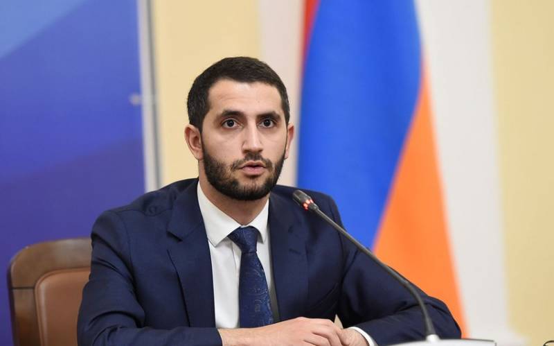 \"Sülh müqaviləsi imzalayana qədər müharibə təhlükəsi var\" - Rubinyan