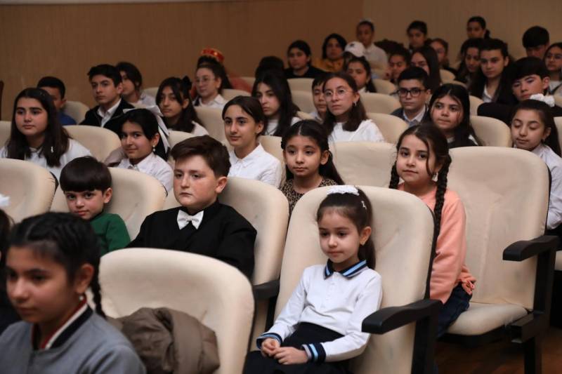 Uşaq İncəsənət Festivalının məlumatlandırma görüşü keçirildi - FOTOLAR