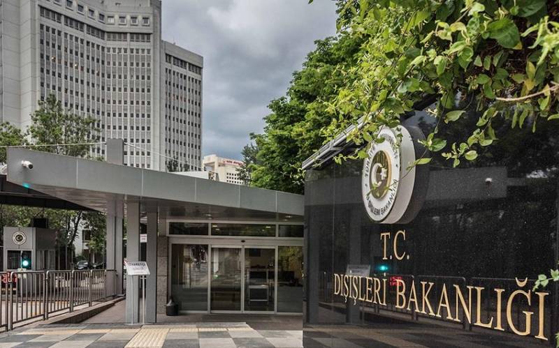 \"Suriyaya qarşı sanksiyalar aradan qaldırılmalıdır\"- Türkiyə XİN