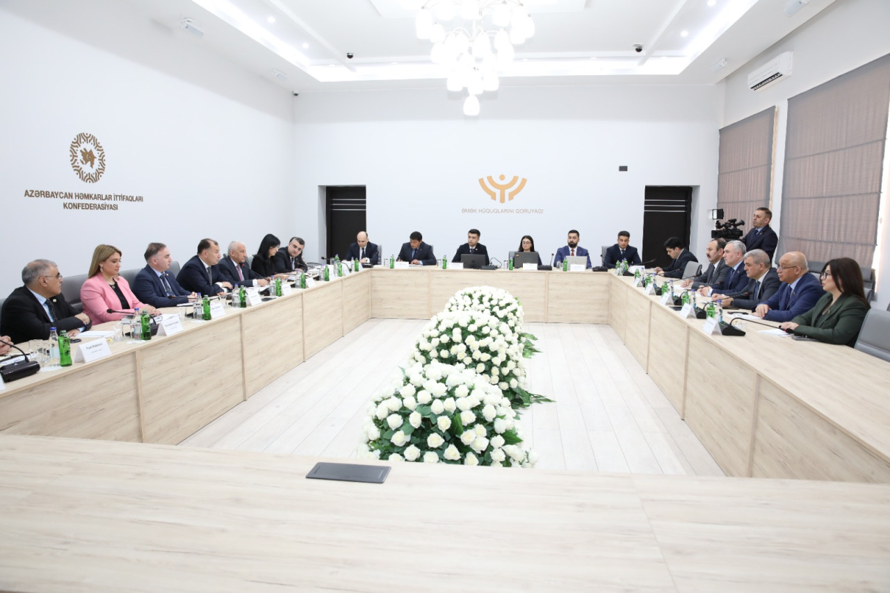 AHİK-də deputatlarla görüş oldu - FOTOLAR