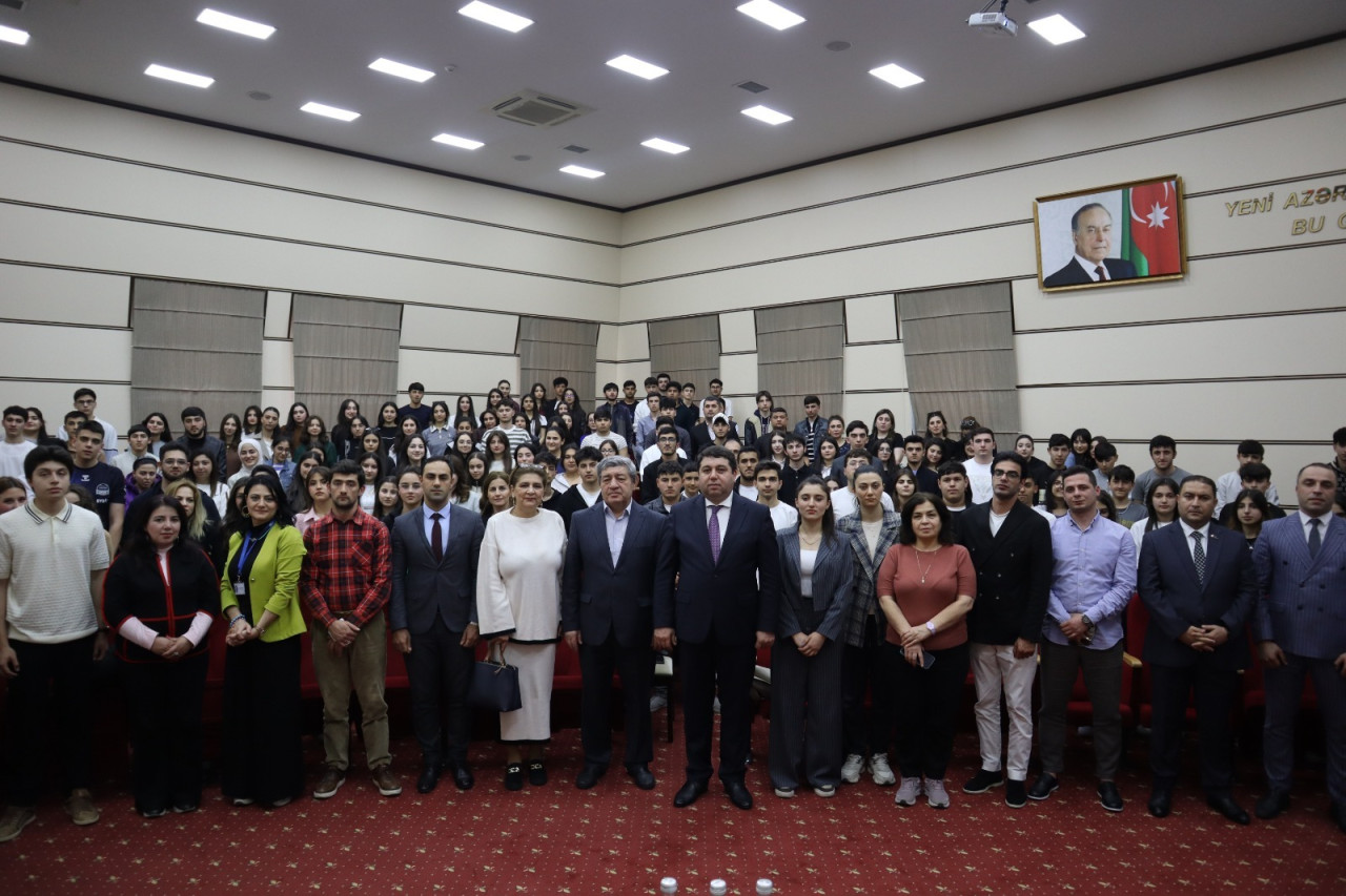 YAP Yasamal rayon təşkilatında gənclərlə görüş keçirildi - FOTOLAR