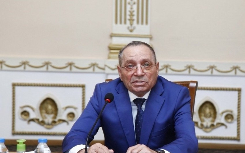 Konstitusiya Məhkəməsinin hakimi təqaüdə göndərildi