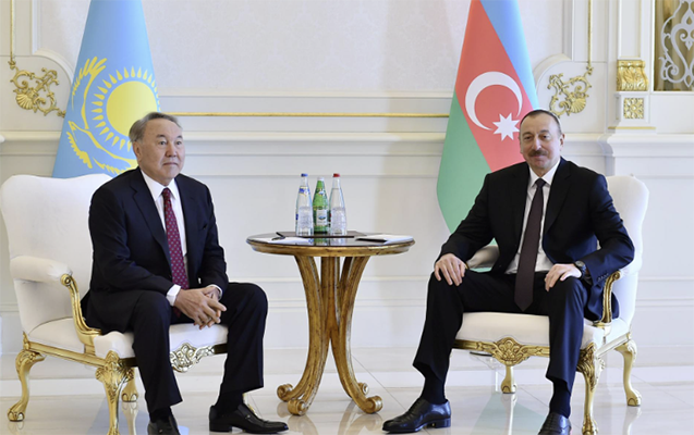 Nursultan Nazarbayev Prezidenti təbrik etdi