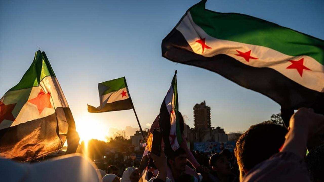 Bəşər Əsədin devrilməsindən sonra bu qədər suriyalı ölkəsinə qayıtdı