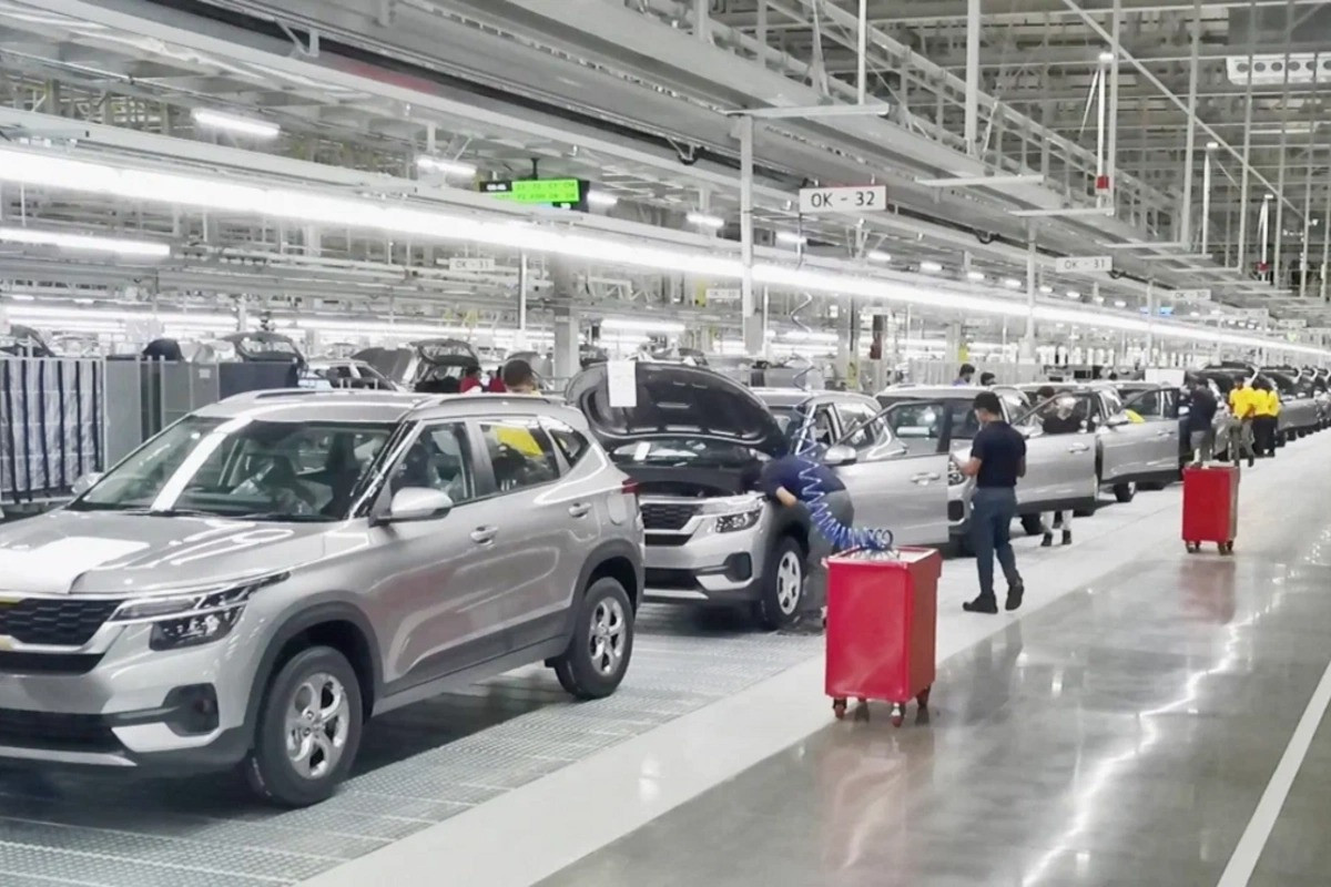 \"Kia\" zavodundan 900 mühərrik oğurlandı