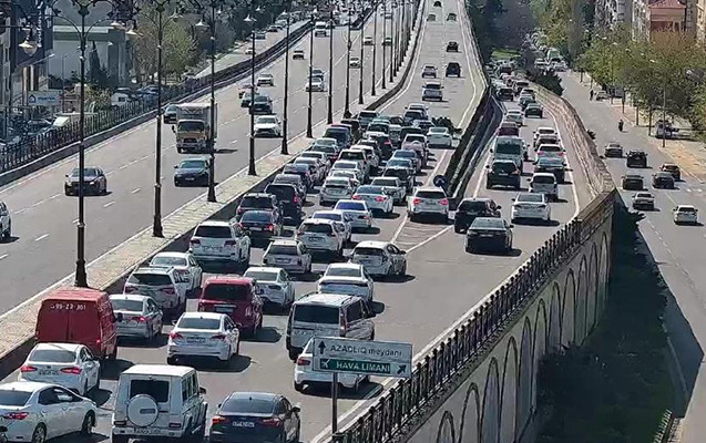 Qəza sıxlığa səbəb oldu