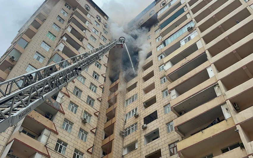 Xətai rayonunda yaşayış binasında yanğın söndürüldü
