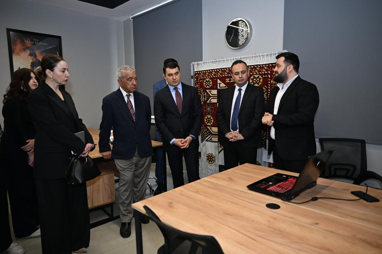 Hafiz Paşayev Yaradıcı Mərkəzdə yaradılan şəraitlə tanış oldu - FOTOLAR