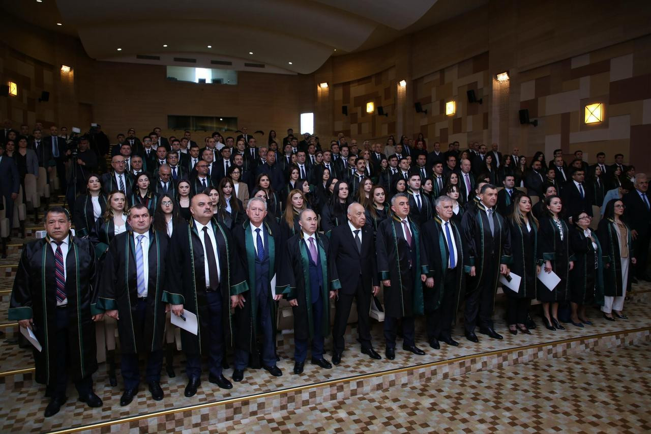 Ölkəmizdə vəkillərin sayı 2609 nəfərə çatıb