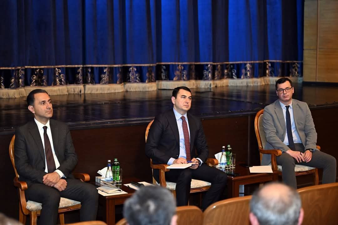 “Nazirlə görüş teatr üçün əhəmiyyətli oldu” - Kazım Abdullayev
