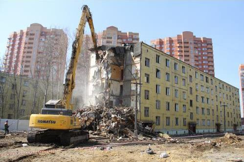 Bakının 2 rayonunda binaların söküntüsü başlayır