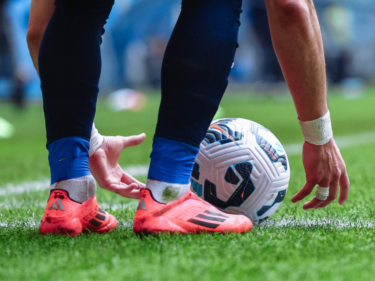 2 futbolçu ömürlük cəzalandırıldı - RƏSMİ