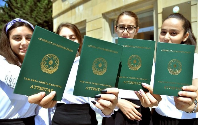 Bu şagirdlərə attestat verilməyəcək - Rəsmi cavab