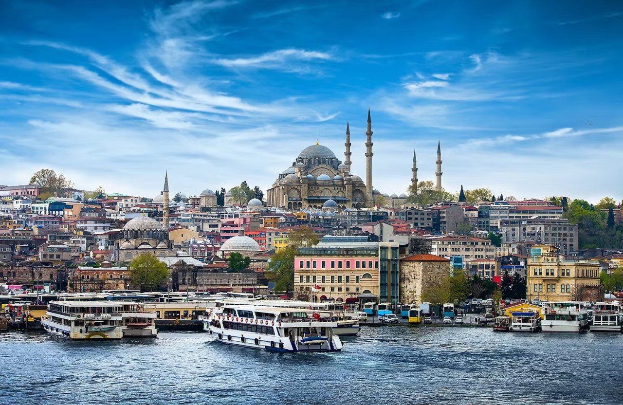 İstanbul SİLKƏLƏNDİ - İkinci təkan güclü oldu 