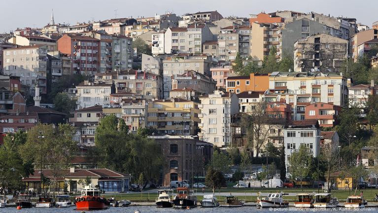 6,2 ballıq zəlzələ İstanbulda iz qoydu