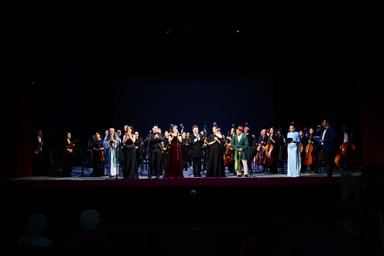 Bişkekdə Üzeyir Hacıbəylinin 140 illiyinə həsr olunan konsertdən&nbsp;&nbsp;FOTOLAR