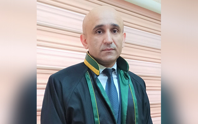Tanınmış vəkil bulvarda öldü