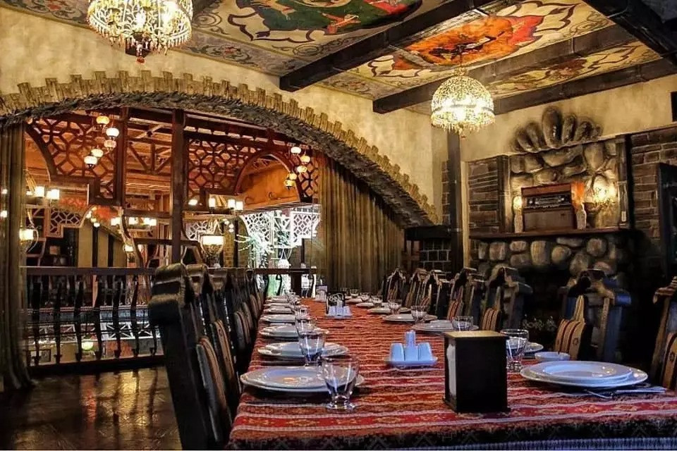Bakıdakı məşhur restoranlar cərimələndi - SİYAHI