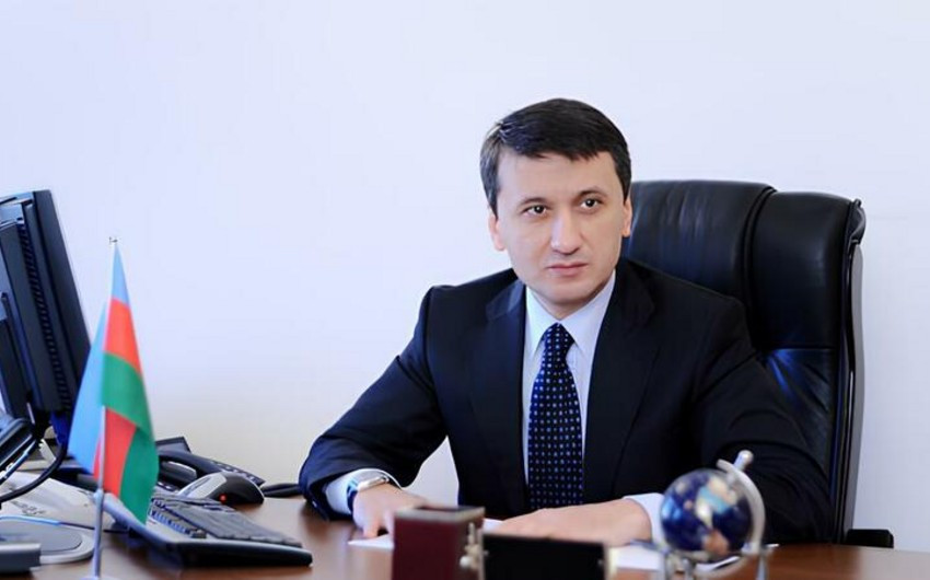 Azər Qasımovun xanımı da işdən getdi