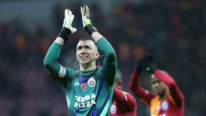 Bu futbolçu Türkiyə&nbsp;tarixinə düşmək üzrədir
