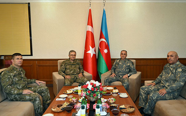 Hikmət Mirzəyev ordu generalı ilə görüşdü - FOTO