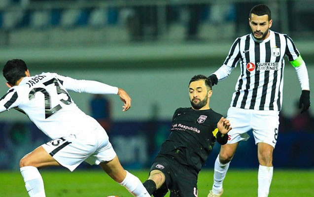 \"Sabah\" - \"Neftçi\" oyununda top evə girdi - Gülməli anlar VİDEODA