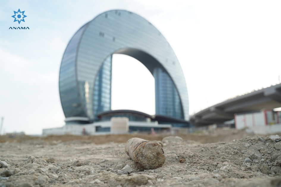 \"Port Baku\" ərazisində top mərmisi tapıldı - FOTO