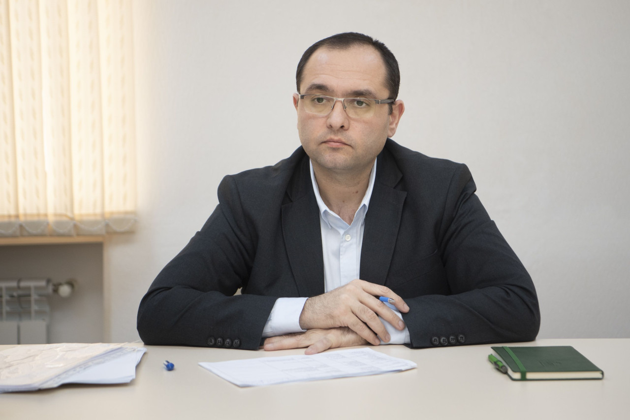 Nazir Məcnun Məmmədov Hollandiyada 3-cü kursda təhsil alır?