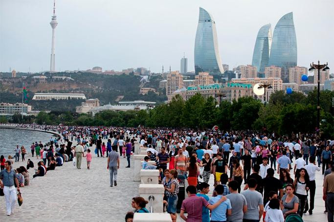 Bakı sakinləri dörd ayda 10 milyard manat xərcləyiblər