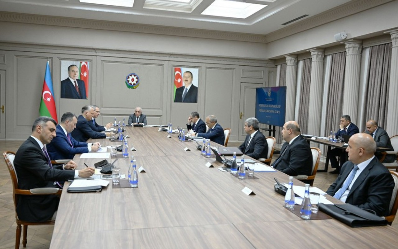 Əli Əsədov tapşırıqlar verdi - FOTOLAR
