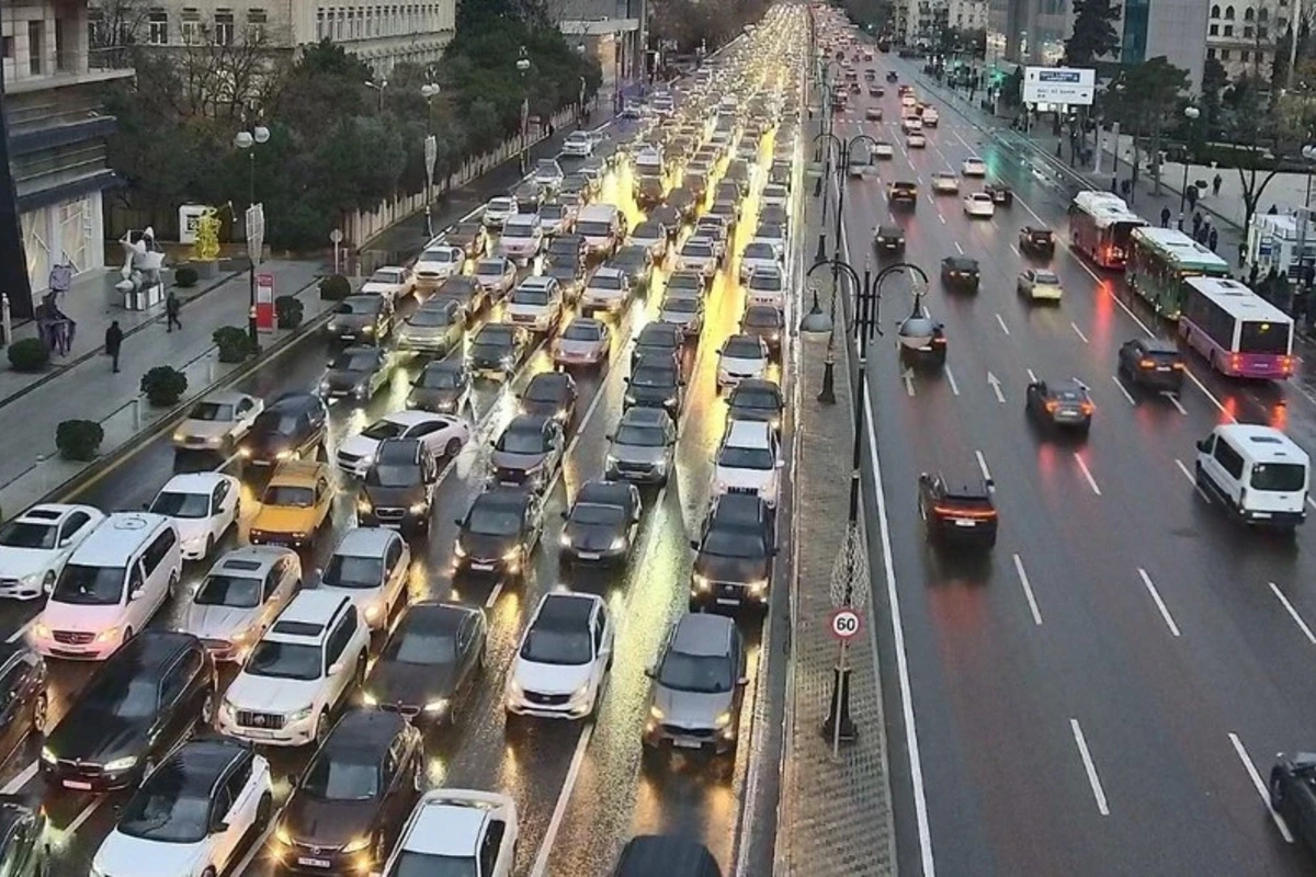 Hazırda 20 yolda tıxac var - SİYAHI