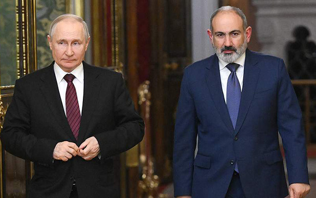 Putin Paşinyanla telefonla danışdı