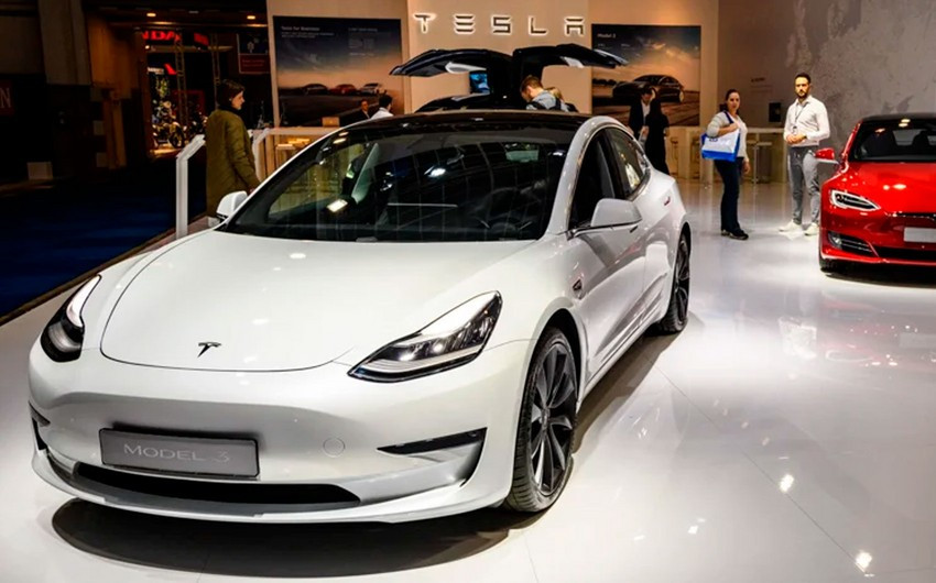 Tramp öz “Tesla”sını satmağı planlaşdırır