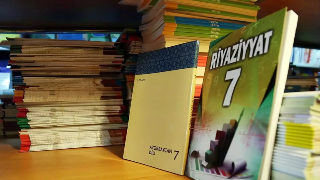 Azərbaycanda şagirdlərə yeni kitablar veriləcək - 13 milyon manat ayrıldı