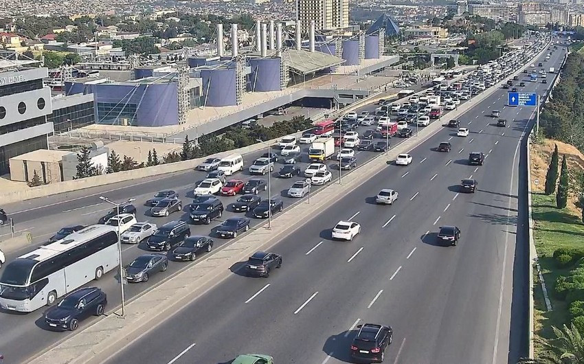 Bakının bu yollarında sıxlıq var - SİYAHI