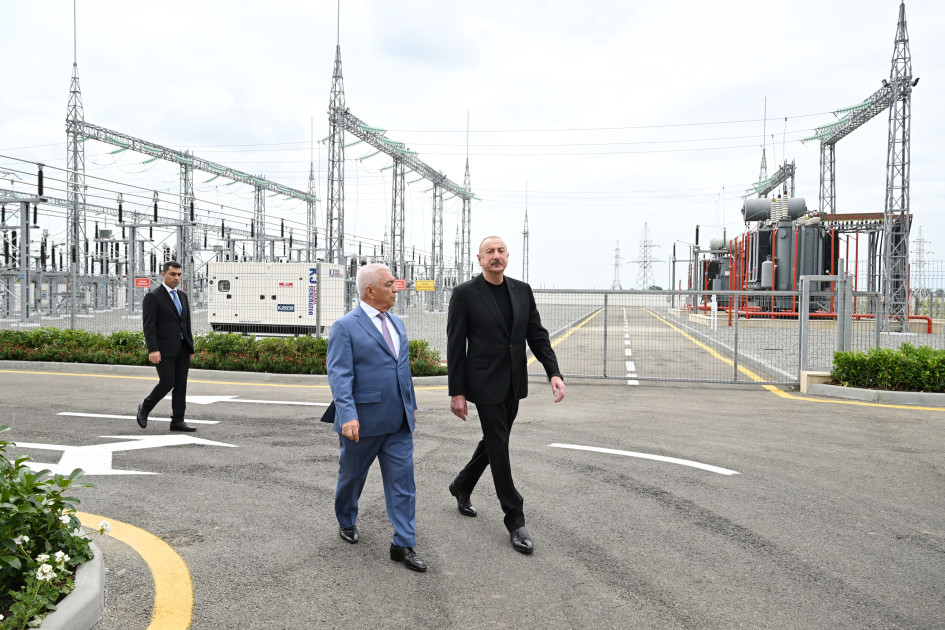 Prezident Yevlaxda açılışlar etdi - FOTOLAR