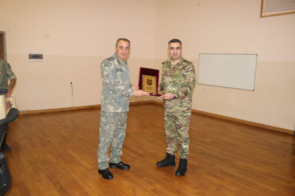 Hərbi prokuror bayram günləri sərhədlərdə - FOTO